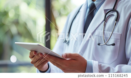 Japanese doctors share information about digital tablets 115168245