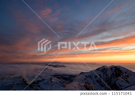 A beautiful sunset from Tsurugi-no-Ozen A beautiful sunset from Tsurugi-no-Ozen 115171041