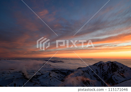 A beautiful sunset from Tsurugi-no-Ozen A beautiful sunset from Tsurugi-no-Ozen 115171046