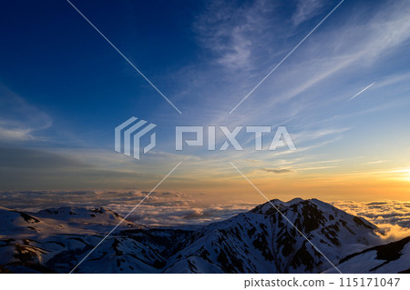 A beautiful sunset from Tsurugi-no-Ozen A beautiful sunset from Tsurugi-no-Ozen 115171047