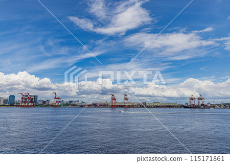 從小笠原丸看到的城市景觀 從小笠原丸看到的城市景觀 115171861