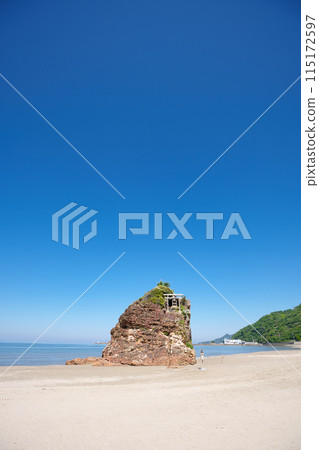 Inasa Beach and Benten Island, Shimane Prefecture Inasa Beach and Benten Island, Shimane Prefecture 115172597