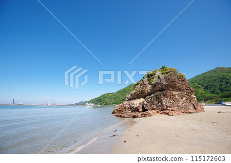 Inasa Beach and Benten Island, Shimane Prefecture 115172603
