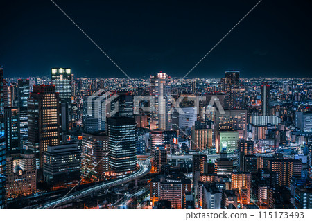 從梅田藍天大廈看大阪夜景 從梅田藍天大廈看大阪夜景 115173493