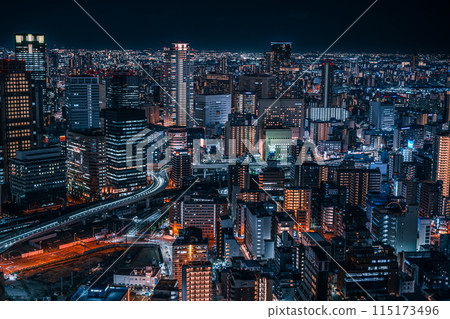 從梅田藍天大廈看大阪夜景 從梅田藍天大廈看大阪夜景 115173496