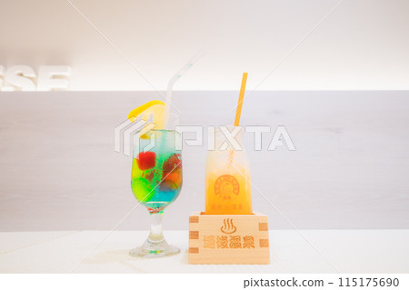 愛媛的咖啡館裡可愛的甜飲料 115175690