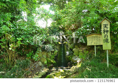 Takatori Tenmangu Shrine, the shrine for good fortune and wisdom in Otakashima, Itakura Town, Gunma Prefecture Takatori Tenmangu Shrine, the shrine for good fortune and wisdom in Otakashima, Itakura Town, Gunma Prefecture 115176961