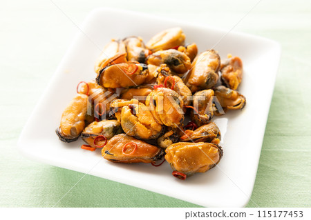 美味的燻貽貝 115177453