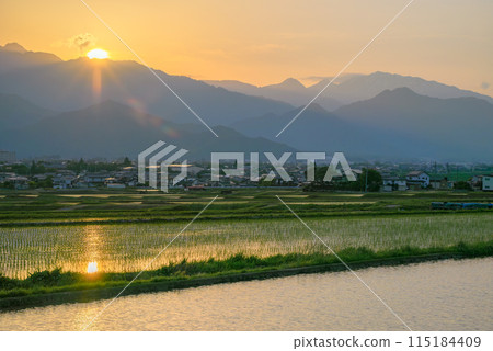 安曇野夜景【北安曇郡池田町】 115184409