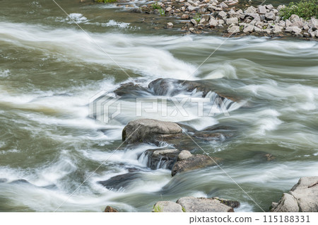 Kizu River, a mountain stream in southern Kyoto, Minamiyamashiro Village, Kyoto Prefecture Kizu River, a mountain stream in southern Kyoto, Minamiyamashiro Village, Kyoto Prefecture 115188331