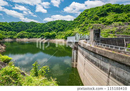 Takayama Dam (Tsukigase Dam) Minamiyamashiro Village, Kyoto Prefecture Takayama Dam (Tsukigase Dam) Minamiyamashiro Village, Kyoto Prefecture 115188410