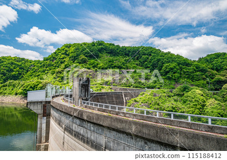 Takayama Dam (Tsukigase Dam) Minamiyamashiro Village, Kyoto Prefecture Takayama Dam (Tsukigase Dam) Minamiyamashiro Village, Kyoto Prefecture 115188412