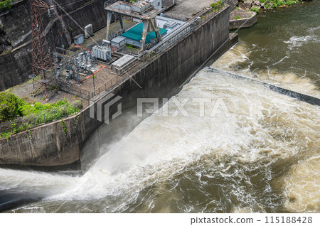 高山水壩（月瀨水壩） 京都府南山城村 115188428