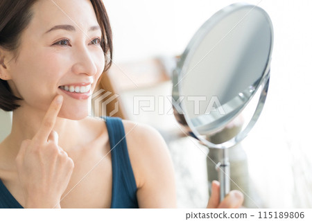 女生 女孩 女性 115189806