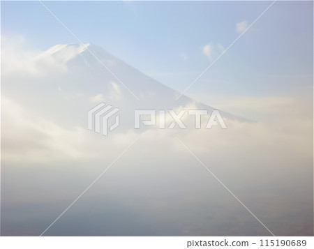 從山梨縣富士河口湖町拍攝的富士山 從山梨縣富士河口湖町拍攝的富士山 115190689