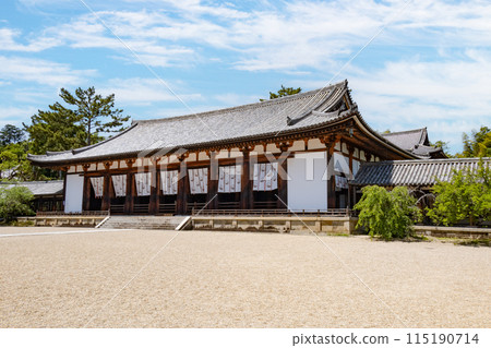 奈良的晴天,世界遺產、國寶法隆寺的大禮堂 奈良的晴天,世界遺產、國寶法隆寺的大禮堂 115190714