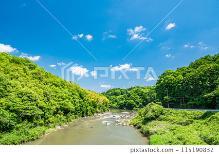 Kizu River, a mountain stream in southern Kyoto, Minamiyamashiro Village, Kyoto Prefecture Kizu River, a mountain stream in southern Kyoto, Minamiyamashiro Village, Kyoto Prefecture 115190832