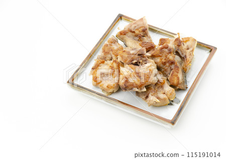 Grilled salted mahi-mahi head 115191014