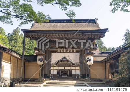 Koyasan Kanemonji正門 115191476