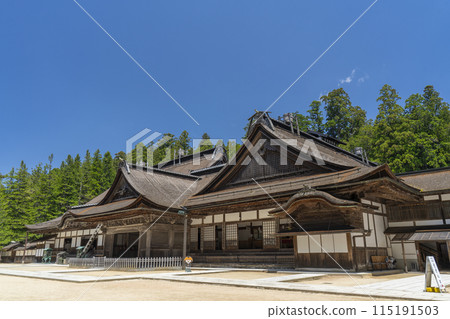 Kongobu-ji Temple, Koyasan, main hall, large entrance and small entrance 115191503