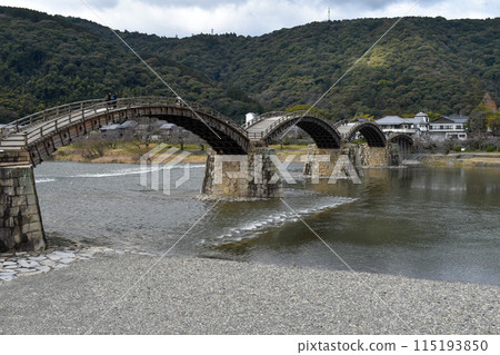 Kintaikyo Bridge under cloudy skies 115193850