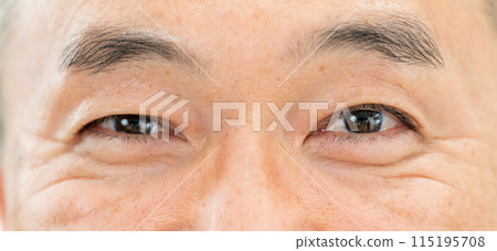 Middle male eyes close up 115195708
