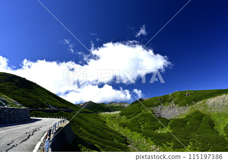 Scenery seen from Norikura Skyline in summer (Photo taken at Norikura Skyline) 115197386