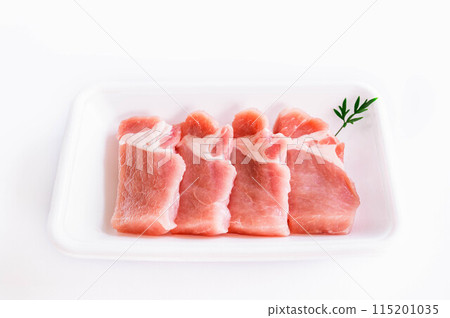 托盤中的豬腰肉 115201035