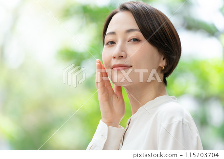 Business woman beauty sunshine Business woman beauty sunshine 115203704