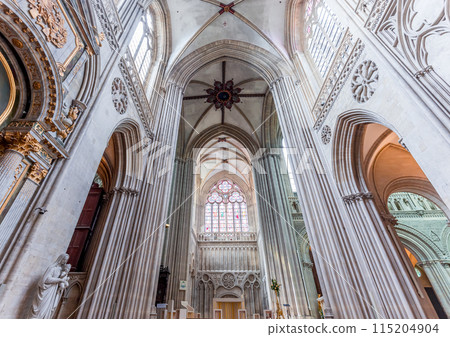 Cathedral of our Lady, Bayeux, normandy, France 115204904