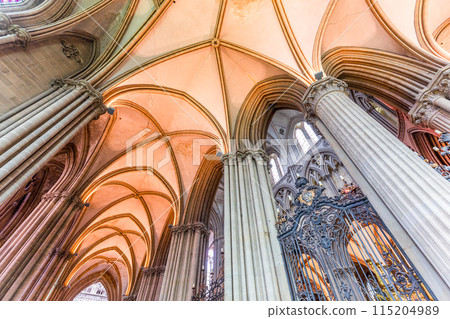 Cathedral of our Lady, Bayeux, normandy, France 115204989