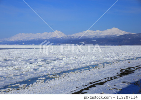 從生品野花園看到的流冰海 115207114