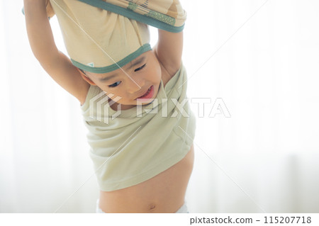 3歲小孩脫衣服 3歲小孩脫衣服 115207718