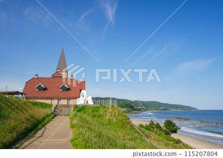 <Shimane Prefecture> Roadside Station Kirara Taki, May, Road to the sea 115207804