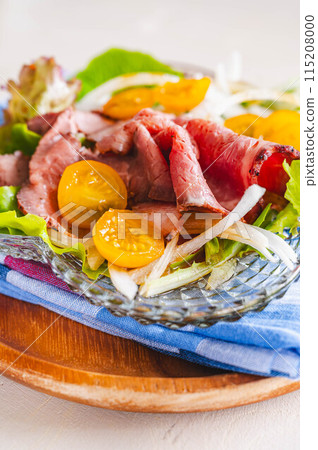 Roast beef salad  115208000
