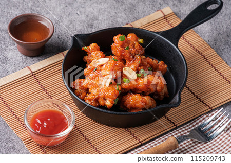 Close-up View of fried Crispy chicken skin 115209743