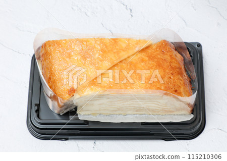Mille-feuille, cake, dessert, sweets, layer, convenience store, convenience store sweets, Western confectionery, coffee shop, food Mille-feuille, cake, dessert, sweets, layer, convenience store, convenience store sweets, Western confectionery, coffee shop, food 115210306