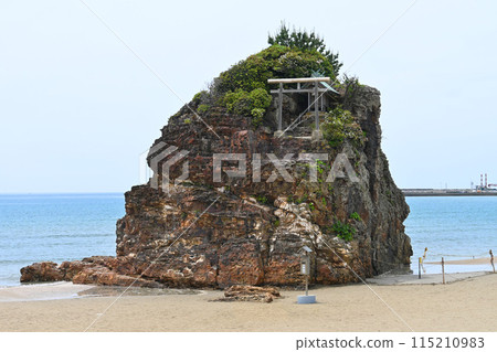 日本神話的發生地：島根縣稻佐浜弁天島 115210983