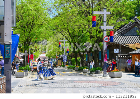 Scenery of Jeonju Hanok Village [Jeonju City, South Korea] 115211952