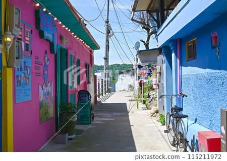 [Korea/Jeonju] Scenery of Chaman Mural Village 115211972