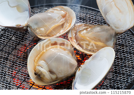 烤蛤蜊，來自桑名的烤蛤蜊，日本傳統食品 115215870