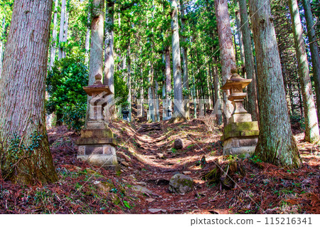 仙台,森林之都,生出守八幡神社,本宮,燈籠 仙台,森林之都,生出守八幡神社,本宮,燈籠 115216341