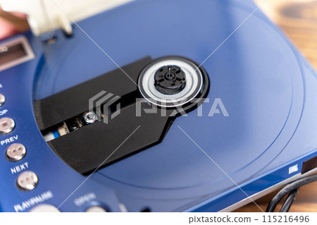 A close-up view of a vintage players drive mechanism A close-up view of a vintage players drive mechanism 115216496