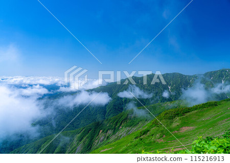 [Mountain material] Summer Mt. Karamatsu / Climbing scenery [Nagano Prefecture] 115216913