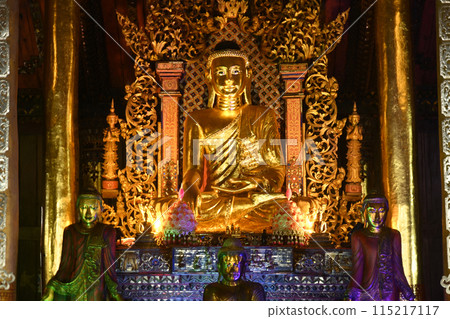 Inside the Wat Nantaram temple is a golden teak Buddha image. Name of Buddha Metta It is a Buddha image. 115217117