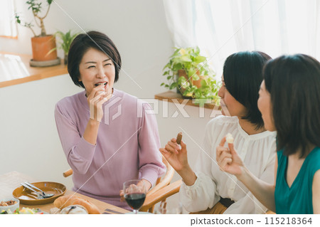 女生 女孩 女性 115218364