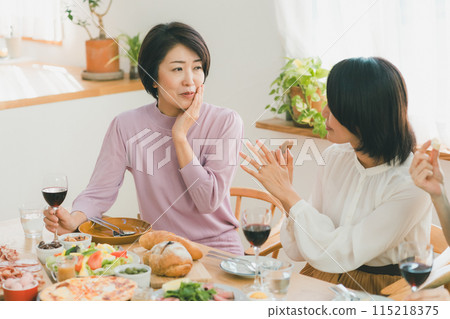 女生 女孩 女性 115218375