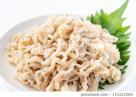 白色senmai生魚片的特寫 白色senmai生魚片的特寫 115222084