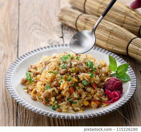 Natto fried rice made with straw natto (a fried rice arrangement that lets you enjoy the savory flavor of natto) Natto fried rice made with straw natto (a fried rice arrangement that lets you enjoy the savory flavor of natto) 115226280