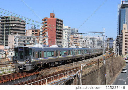 225 series train approaching Yodogawa Bridge after departing Shin-Osaka Station 225 series train approaching Yodogawa Bridge after departing Shin-Osaka Station 115227446